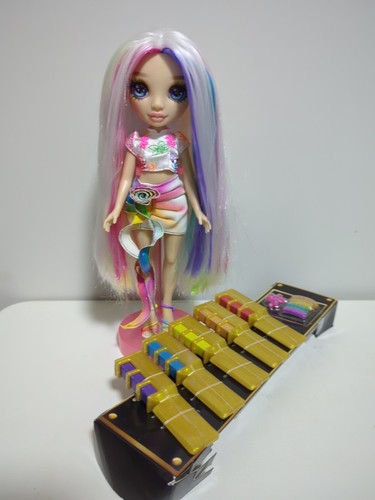 Rainbow high chalk style - chalk, n