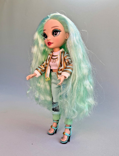 Rainbow high daphne minton - rainbow,