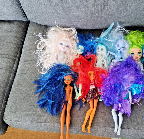 Monster rainbow high bundle - &,
