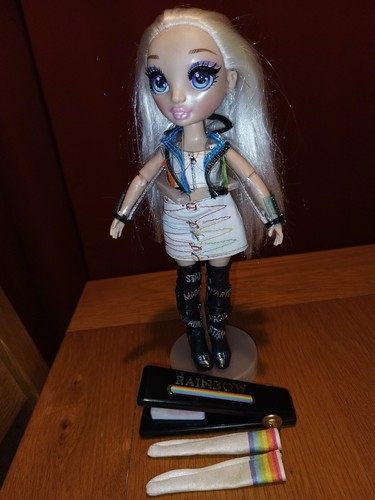 Amaya raine rainbow - raine, high