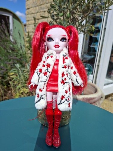 Rainbow high shadow rosie - high,