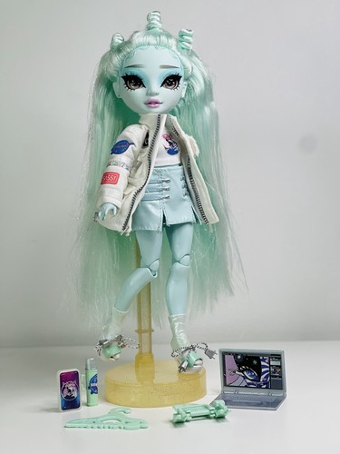 Rainbow high shadow zooey - rainbow,
